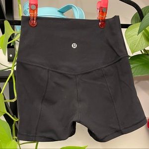 Lululemon align shorts 4’’ black size 4,